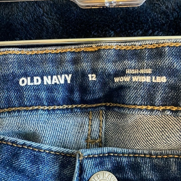Old Navy Wow Wide Leg High Rise Jeans - Picture 4 of 5